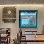 Amedia Express Prague, Trademark Collection By Wyndham Prag