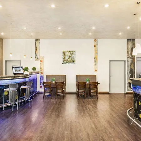 Amedia Express Prague, Trademark Collection By Wyndham Hotel