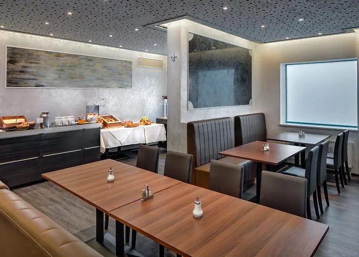 Amedia Express Prague, Trademark Collection By Wyndham Hotel Praga