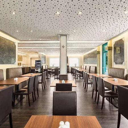 Otel Amedia Express Prague, Trademark Collection By Wyndham 3*
