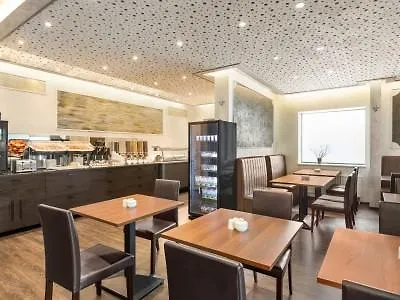 Amedia Express Prague, Trademark Collection By Wyndham 3* Praag