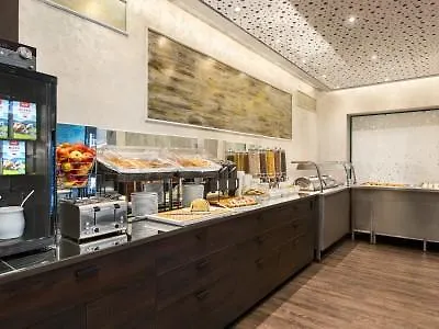 Hotel Amedia Express Prague, Trademark Collection By Wyndham Praag