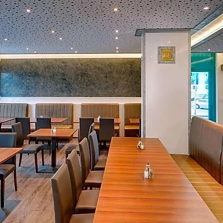 Amedia Express Prague, Trademark Collection By Wyndham 3* Prag