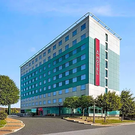 Amedia Express Prague, Trademark Collection By Wyndham Prag